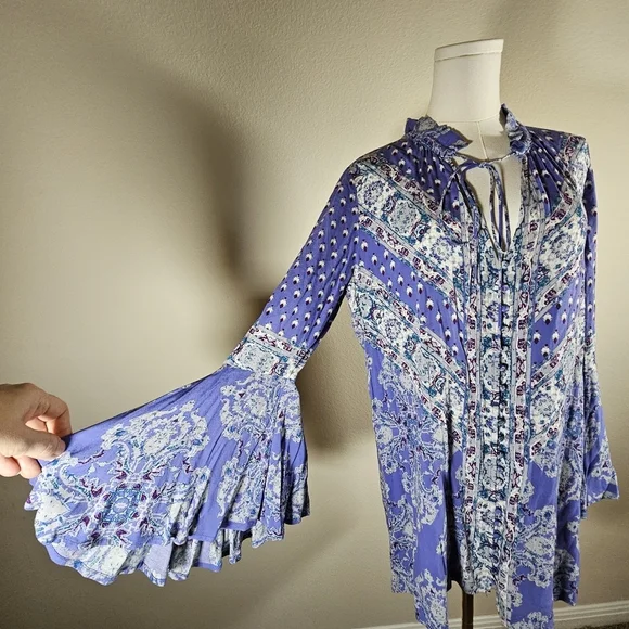 Free People Magic Mystery Tunic Bell Sleeve Top S - Picture 7 of 10